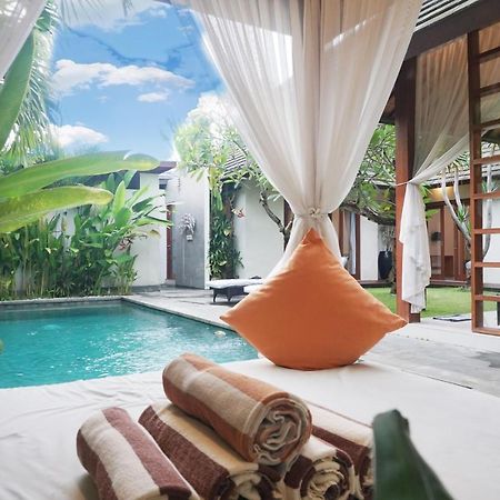 Nil Villa Seminyak Exteriör bild