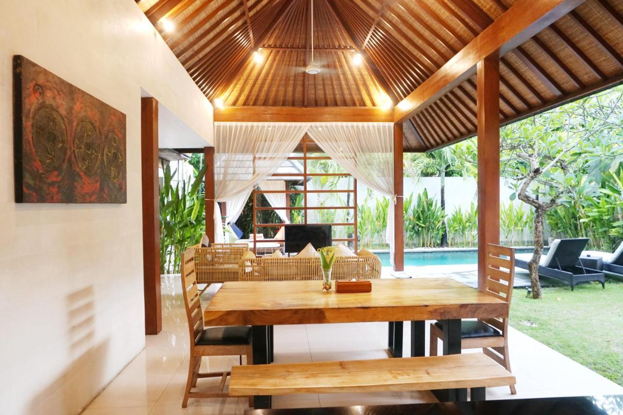 Nil Villa Seminyak Exteriör bild