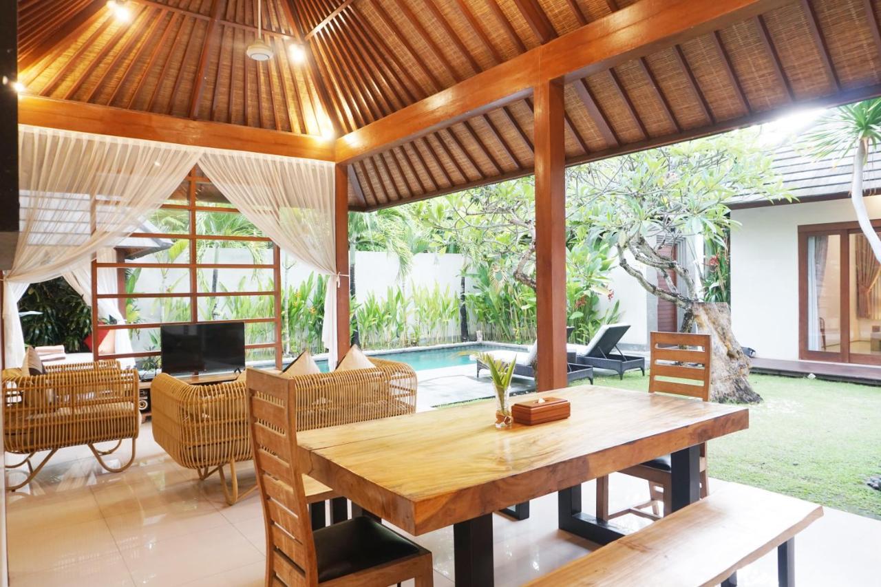 Nil Villa Seminyak Exteriör bild
