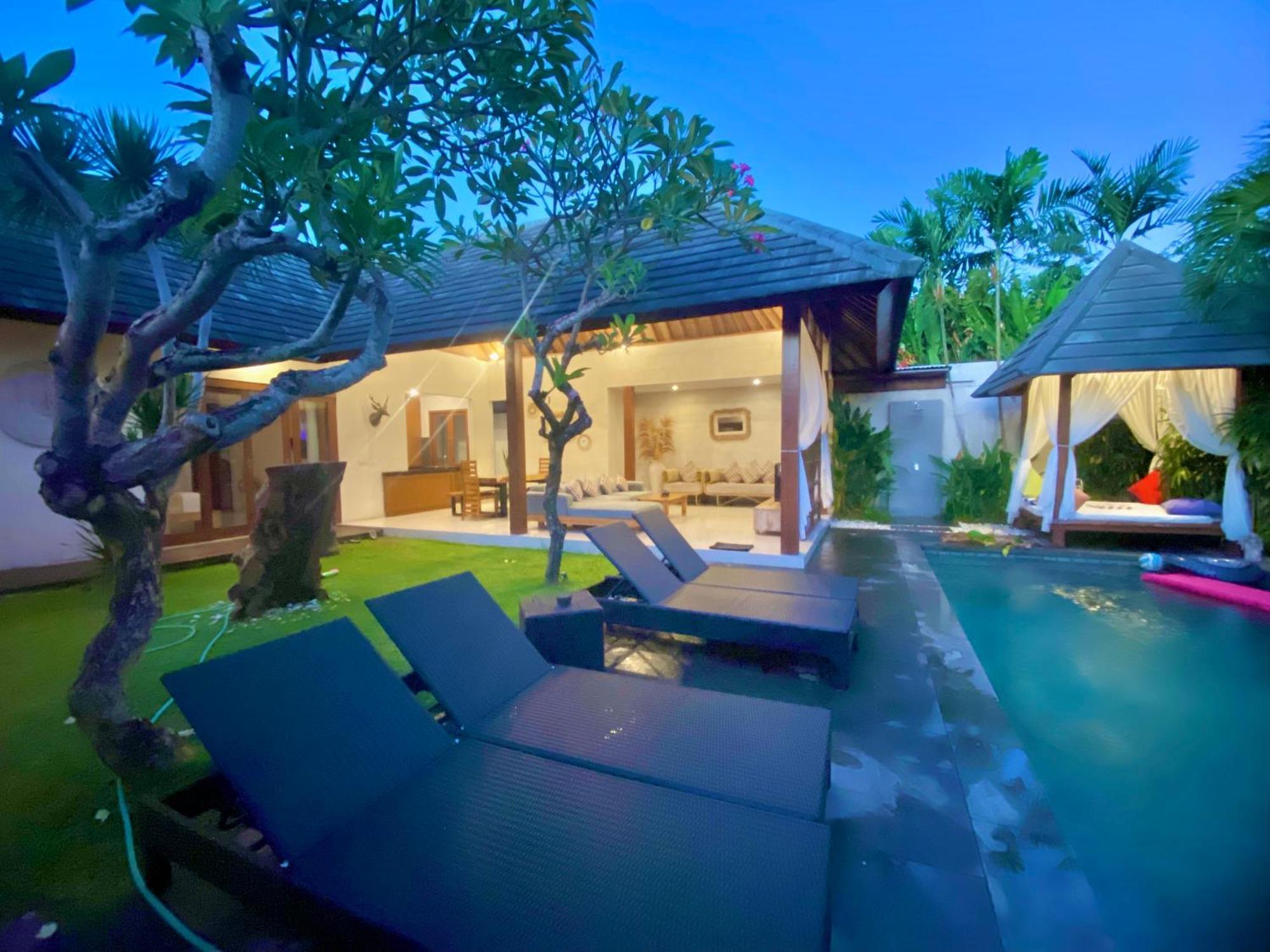 Nil Villa Seminyak Exteriör bild