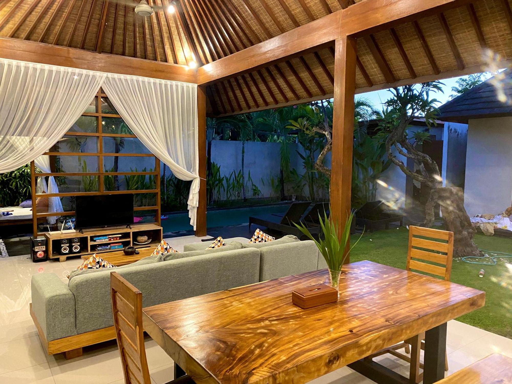 Nil Villa Seminyak Exteriör bild