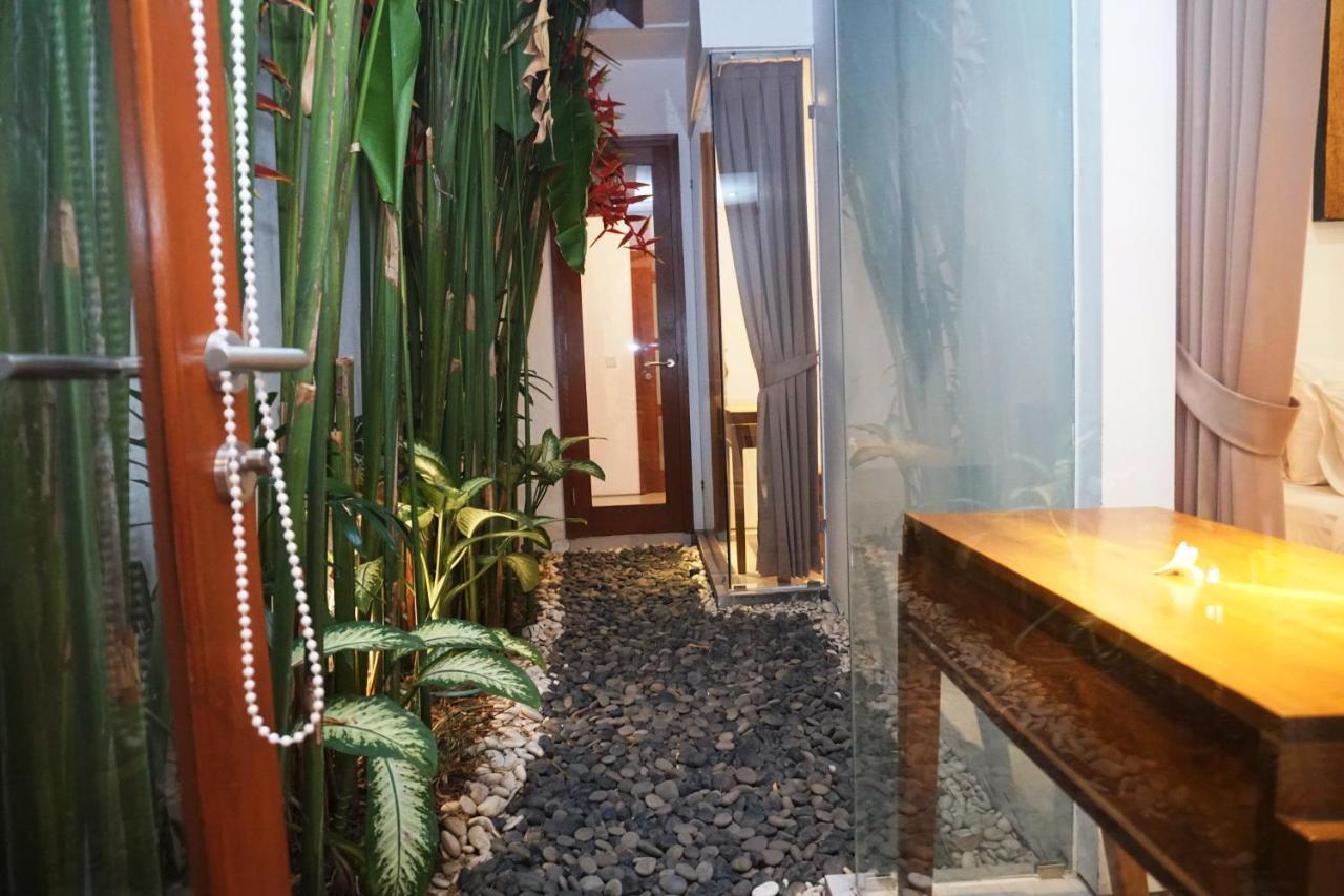 Nil Villa Seminyak Exteriör bild